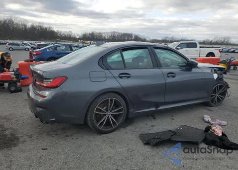 2021 BMW 330Xi z USA, uszkodzony, nr VIN 3MW5R7J08M8B50773